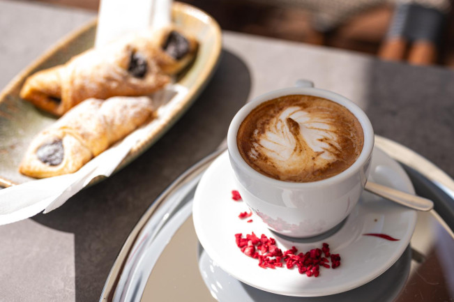 Bordűr Café- Kávézó & Cukrászda